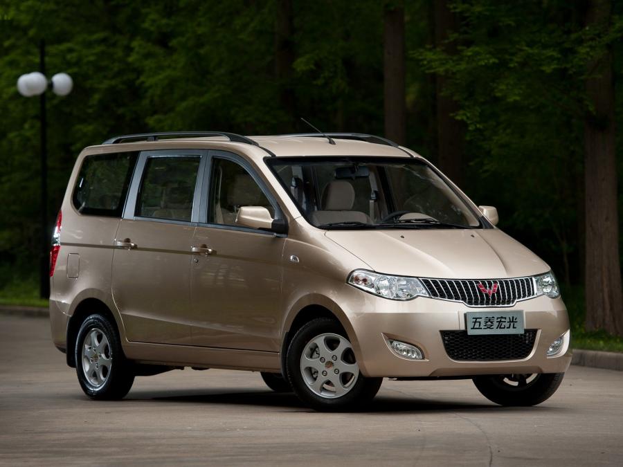 WuLing Hongguang (LZW6430/6431/6432) '2010
